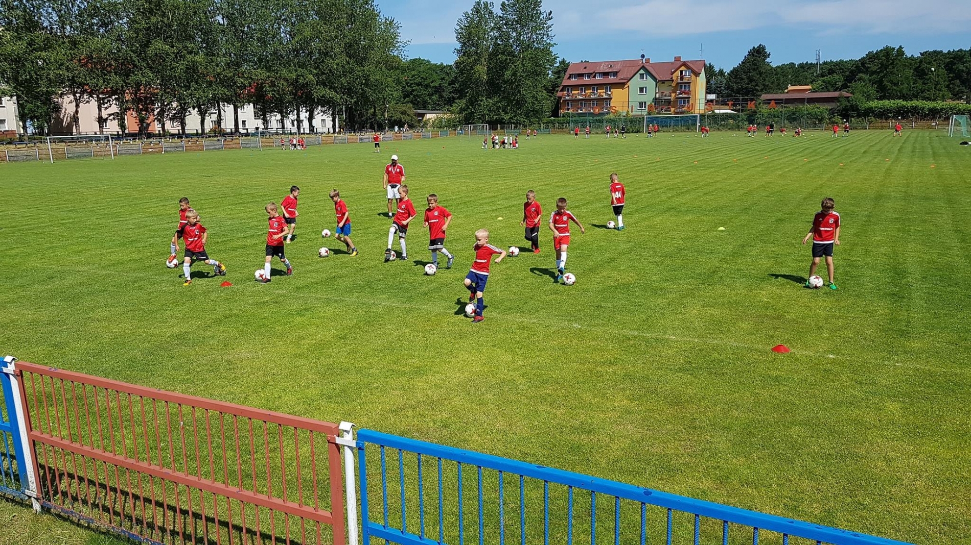 35296727_983729908455185_8919603568537763840_o