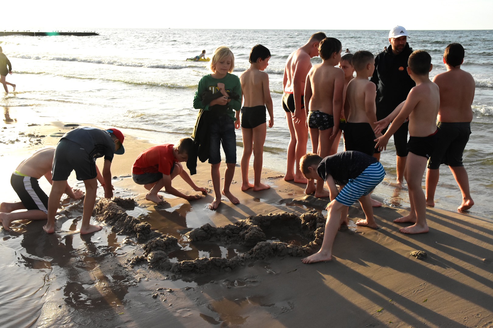 65245407_2031026880537445_2691982786989916160_o