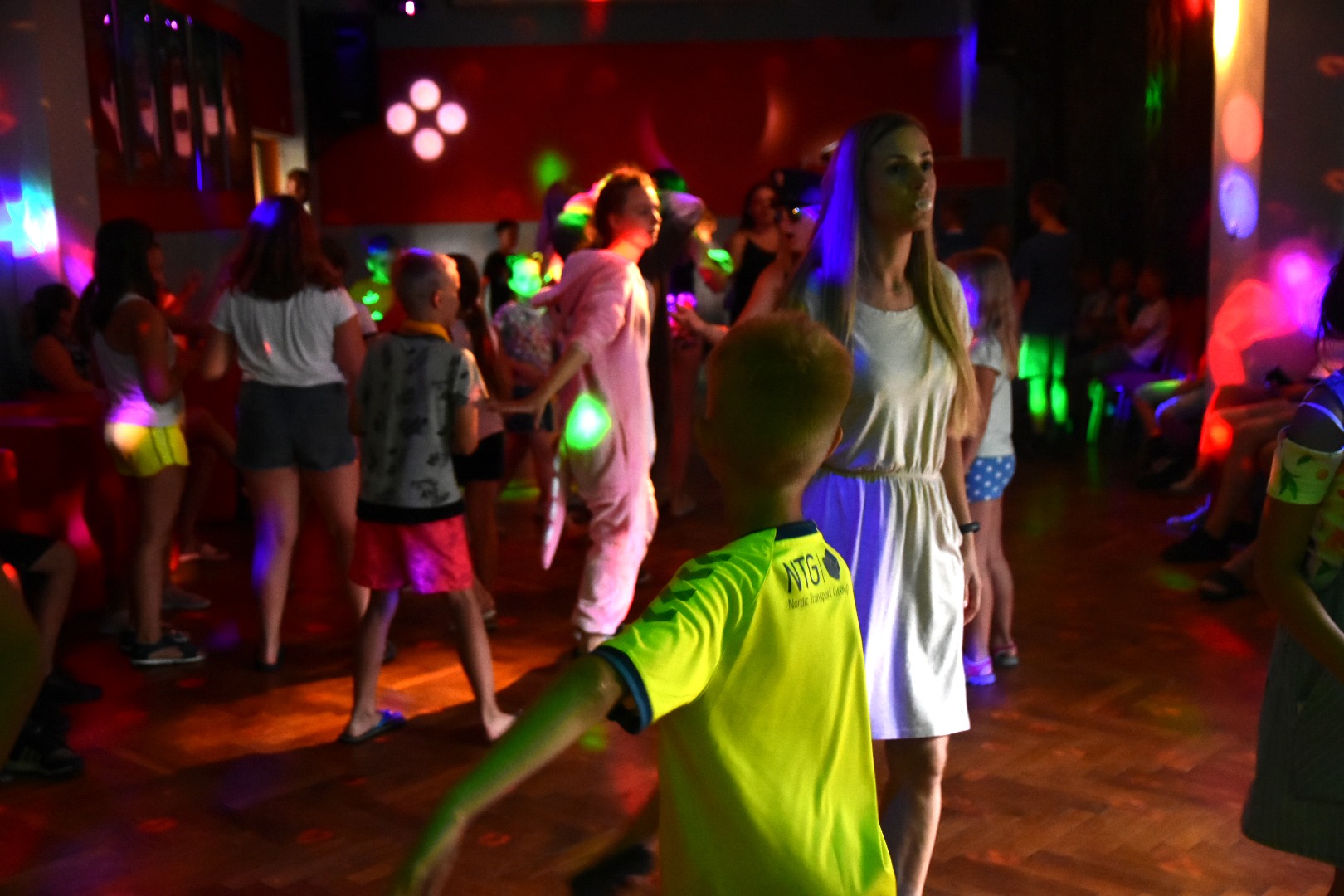 65375948_2032216360418497_793822042062323712_o