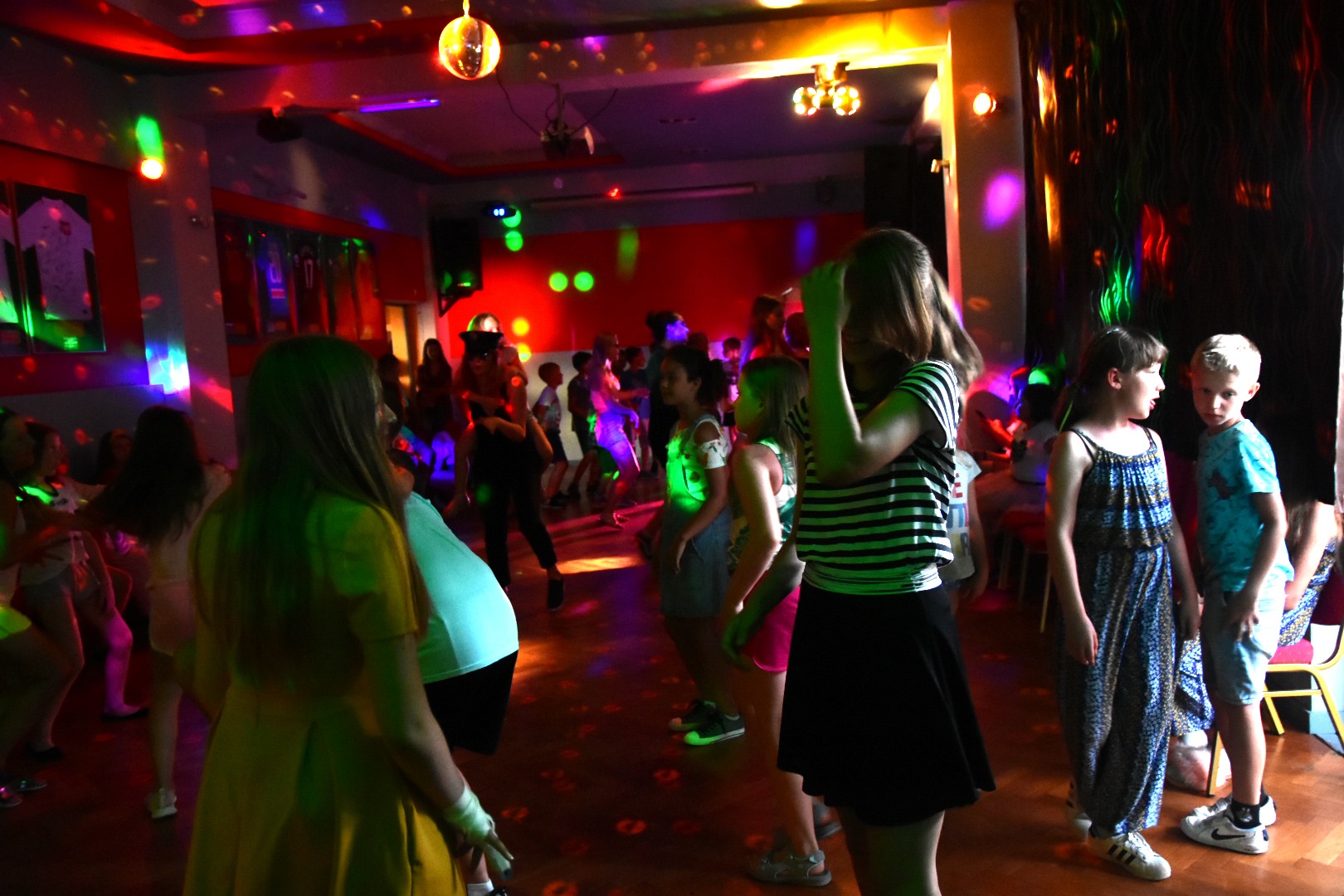 65442979_2032216350418498_1643145292201066496_o