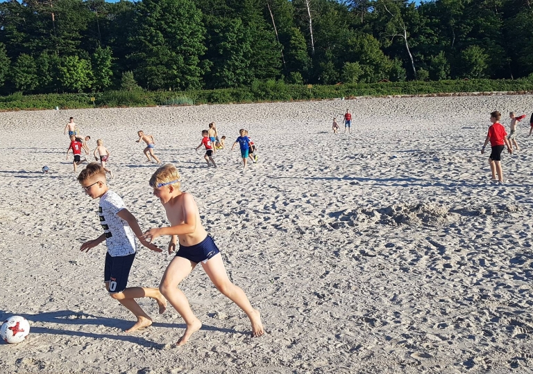 36321794_985386341622875_1563185177381830656_o