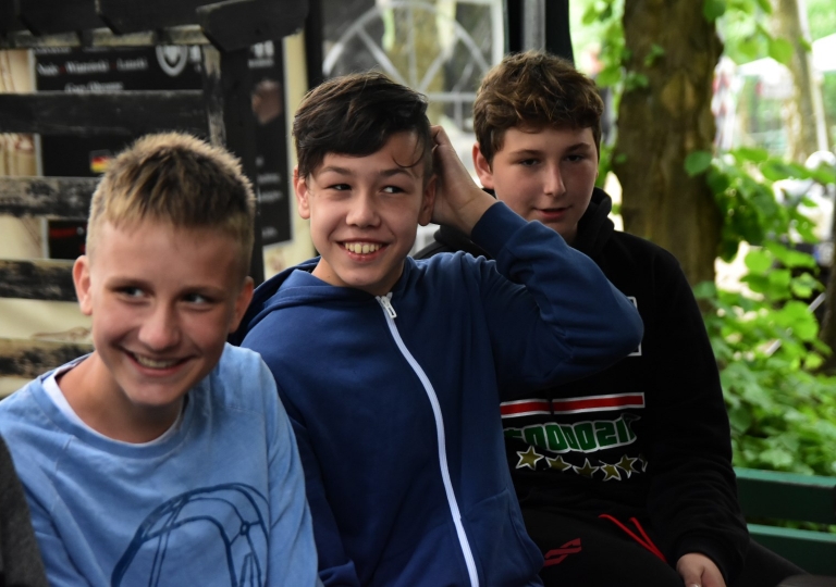 65193343_2032392963734170_141821718489464832_o