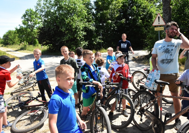 65306512_2033103946996405_2483208146173034496_o